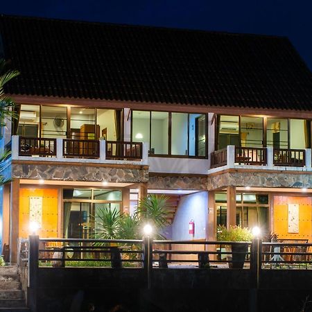 BaanRimNam Resort Trat Buitenkant foto