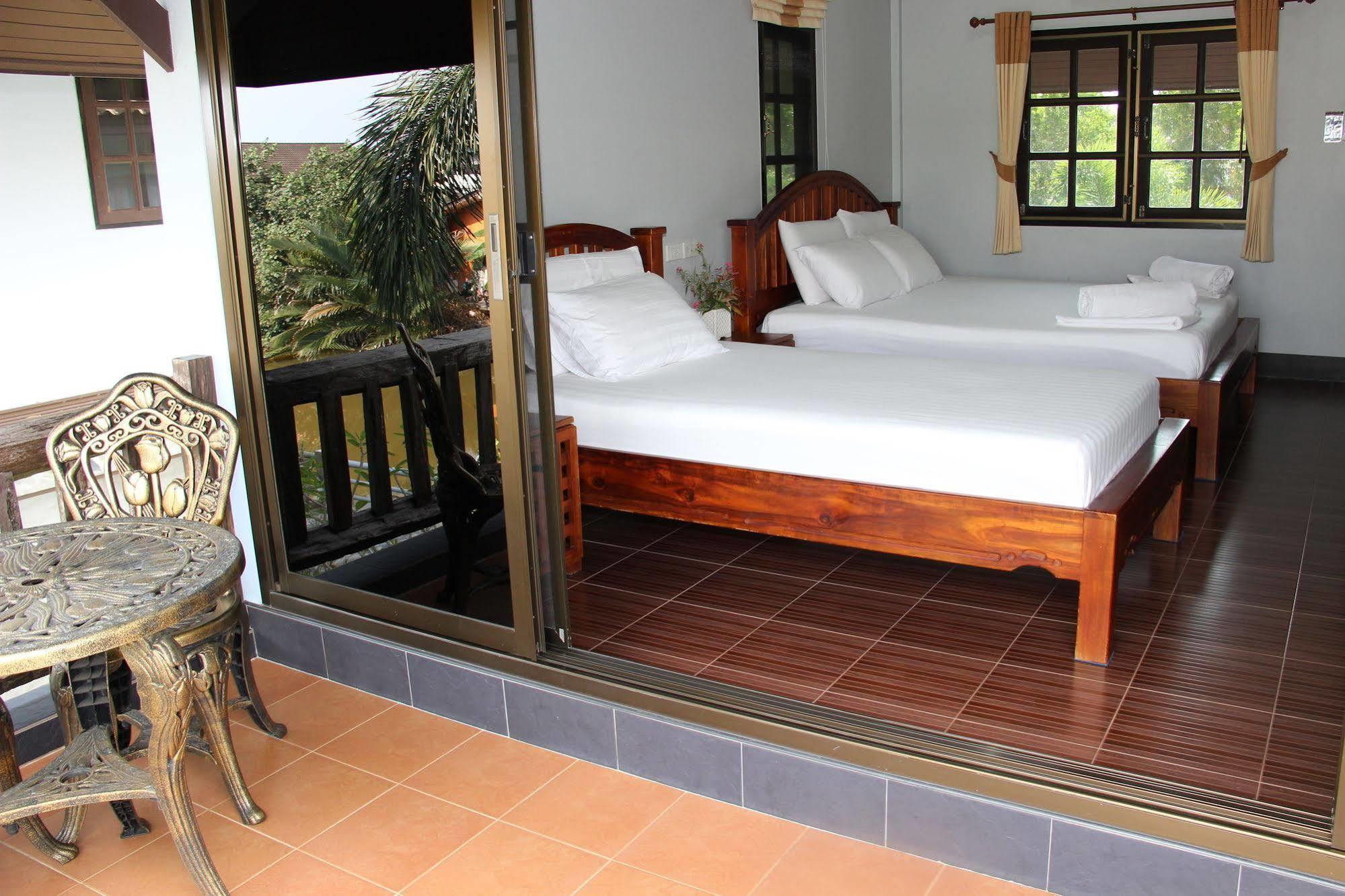 BaanRimNam Resort Trat Buitenkant foto