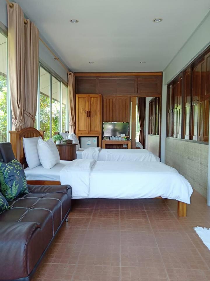 BaanRimNam Resort Trat Buitenkant foto