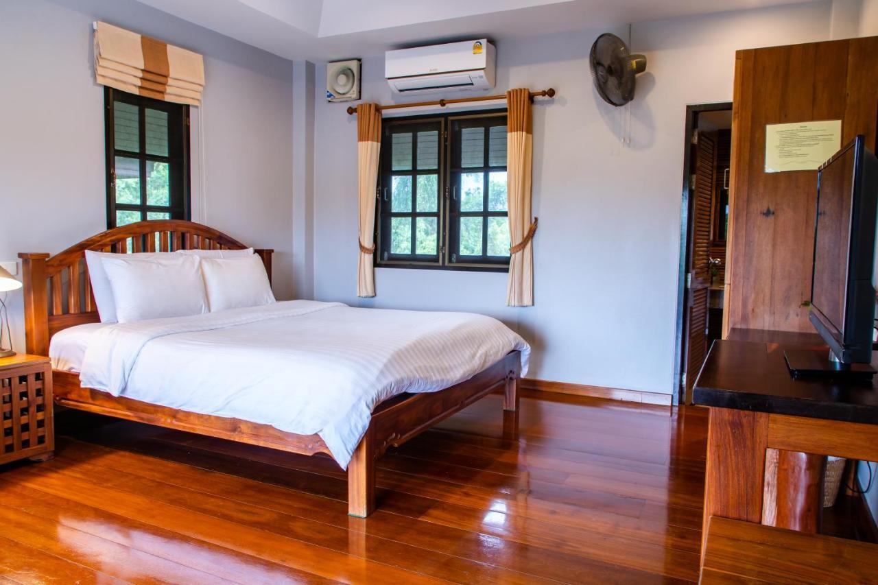 BaanRimNam Resort Trat Buitenkant foto
